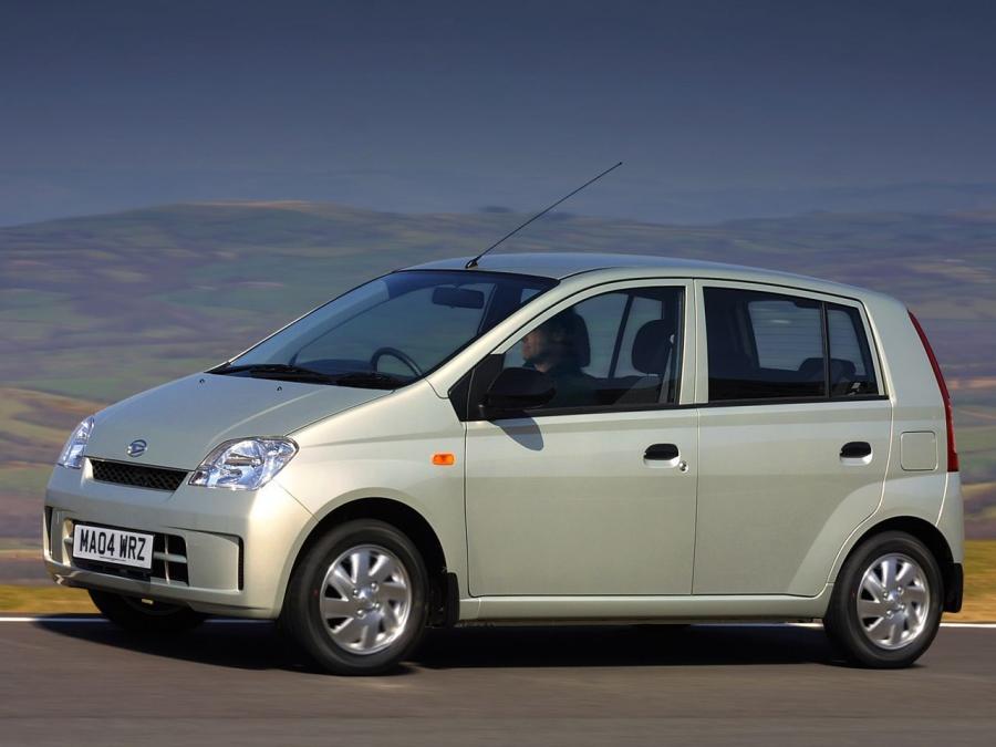 Daihatsu Charade 5-Door (UK) '2003